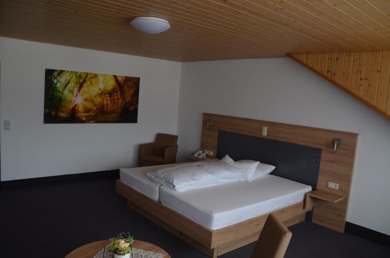 TIPTOP Hotel Hirt Deißlingen Buitenkant foto